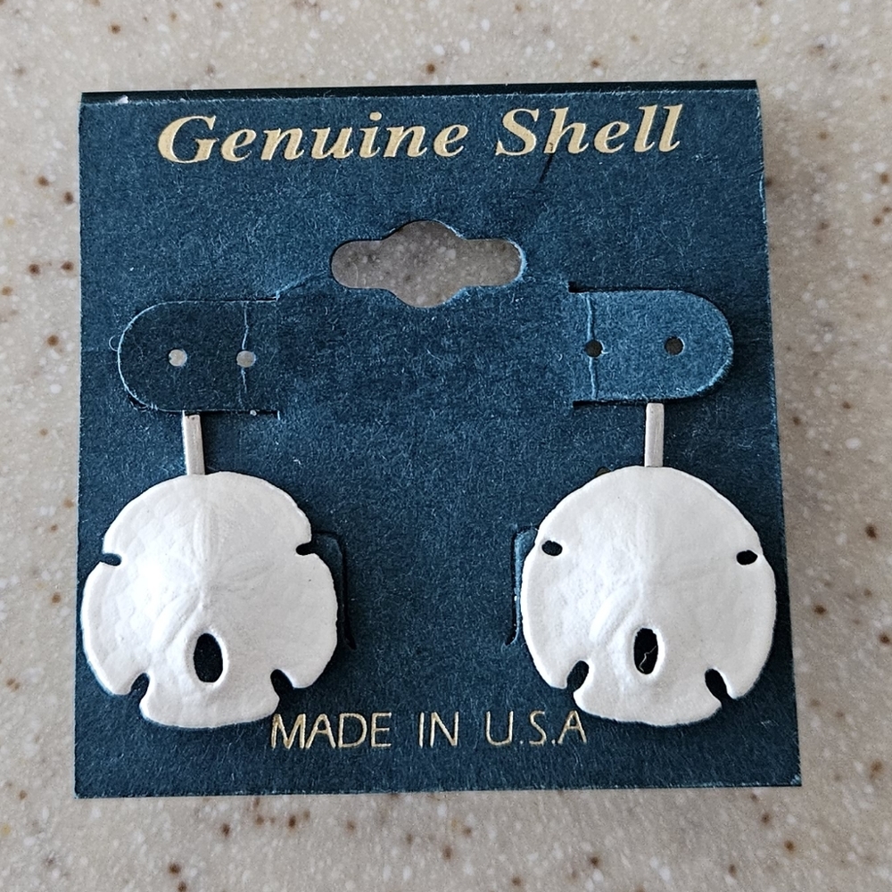NWT Sand Dollar Genuine Shell Clip Earrings